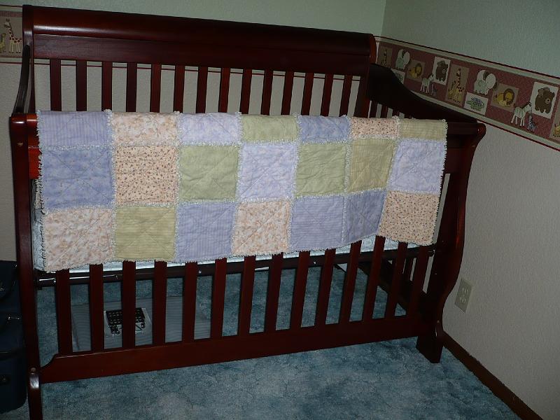 Hailee1st24 010.jpg - Beautiful flannel rag quilt made by Nise